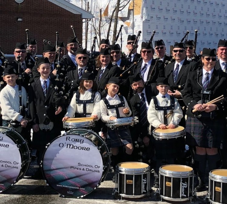 rory-omoore-school-of-pipes-and-drums-photo